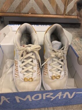 JA 1 Chinese New Years- White and Gold Preloved Basketball Shoes size 7.5